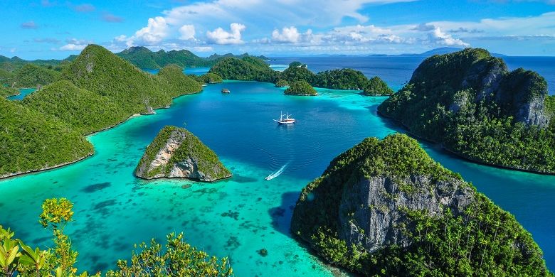 Raja Ampat seascape